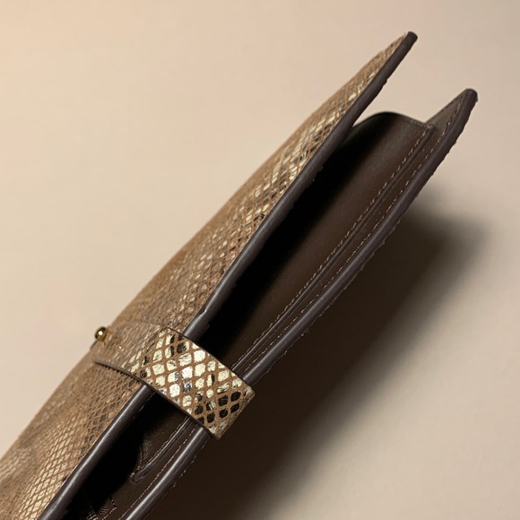 ANTONIO MELANI Brown Textured Leather Travel Wallet - Picture 12 of 12